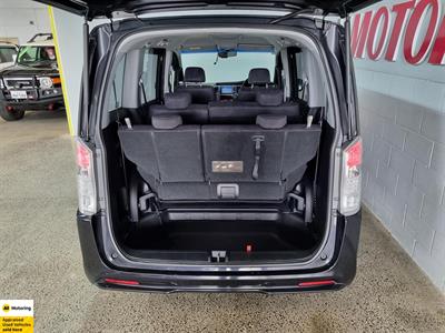 2012 Honda STEPWAGON - Thumbnail