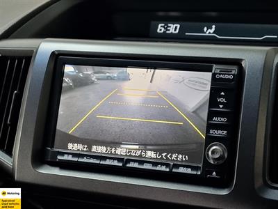 2012 Honda STEPWAGON - Thumbnail