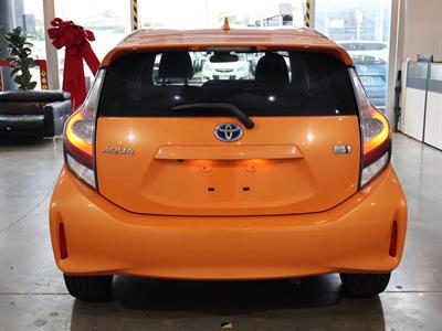 2017 Toyota Aqua - Thumbnail
