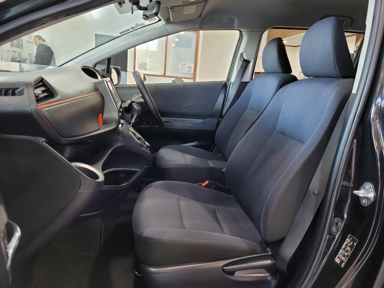2016 Toyota Sienta