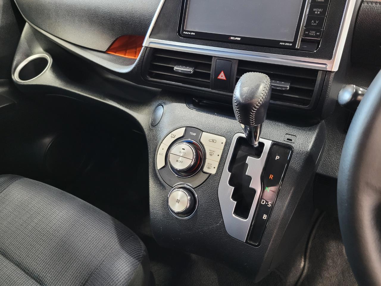 2016 Toyota Sienta