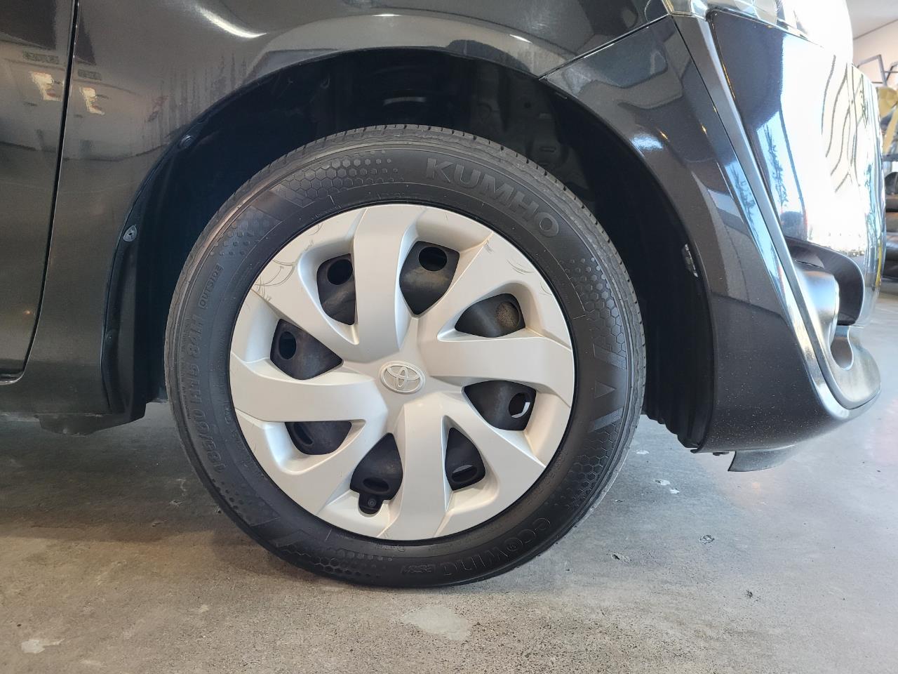 2016 Toyota Sienta