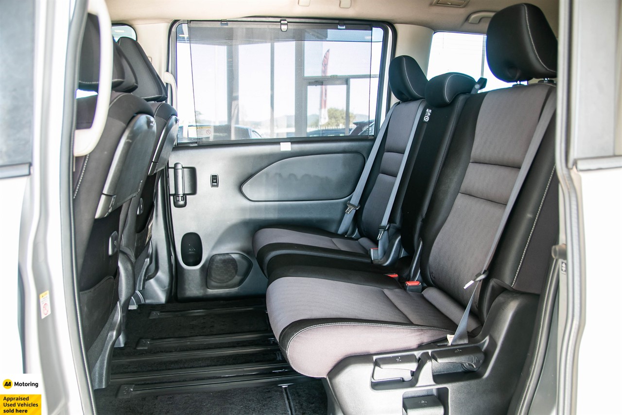 2017 Nissan Serena