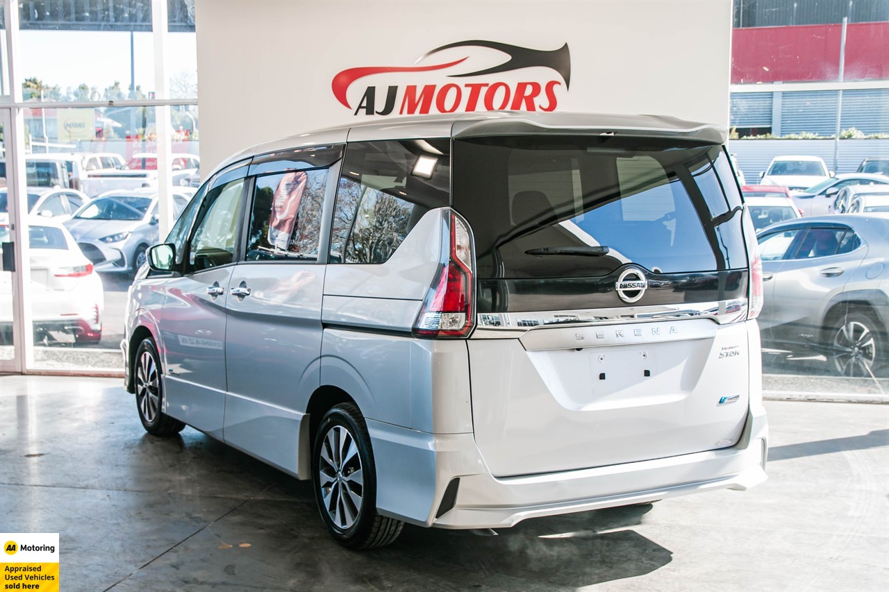 2017 Nissan Serena