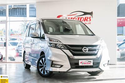2017 Nissan Serena - Thumbnail