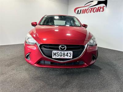 2020 Mazda MAZDA2 - Thumbnail