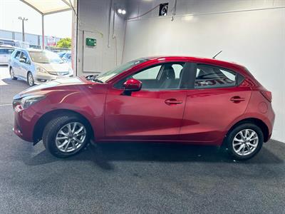 2020 Mazda MAZDA2 - Thumbnail