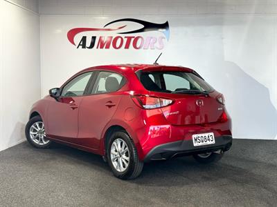 2020 Mazda MAZDA2 - Thumbnail