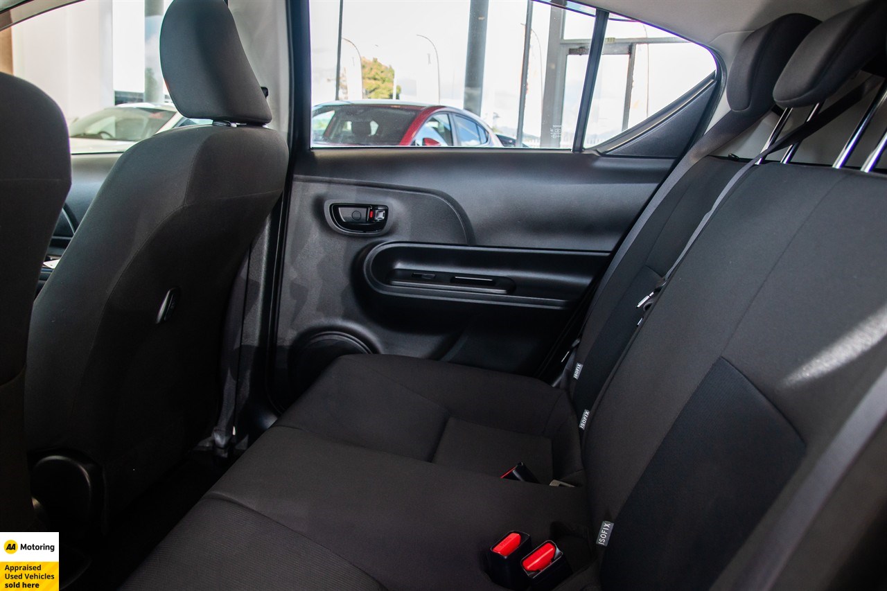 2015 Toyota Aqua