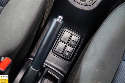 2015 Toyota Aqua - Thumbnail