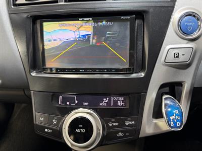 2013 Toyota Prius - Thumbnail