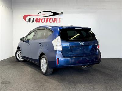 2013 Toyota Prius - Thumbnail