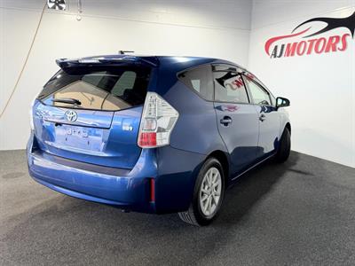 2013 Toyota Prius - Thumbnail