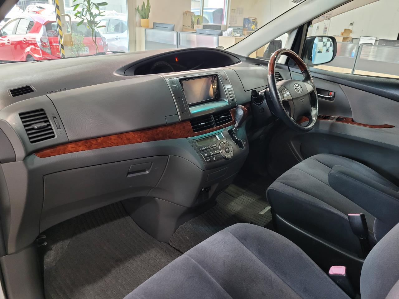 2010 Toyota Estima