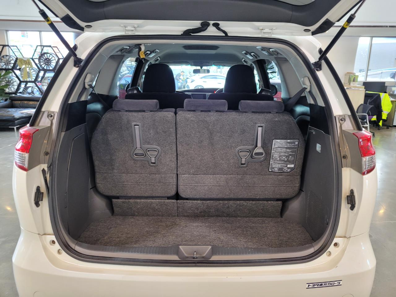 2010 Toyota Estima