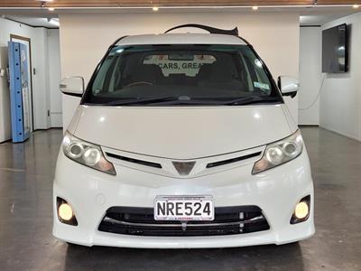 2010 Toyota Estima - Thumbnail