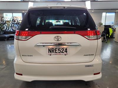 2010 Toyota Estima - Thumbnail