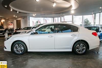 2014 Subaru Legacy - Thumbnail