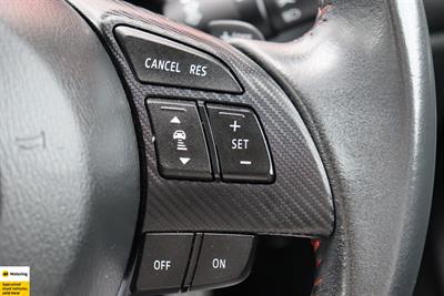 2016 Mazda Axela - Thumbnail