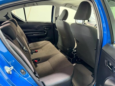 2018 Toyota Aqua - Thumbnail