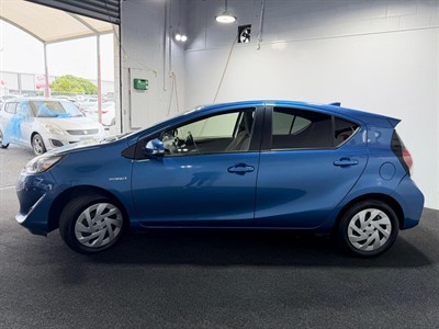 2018 Toyota Aqua - Thumbnail