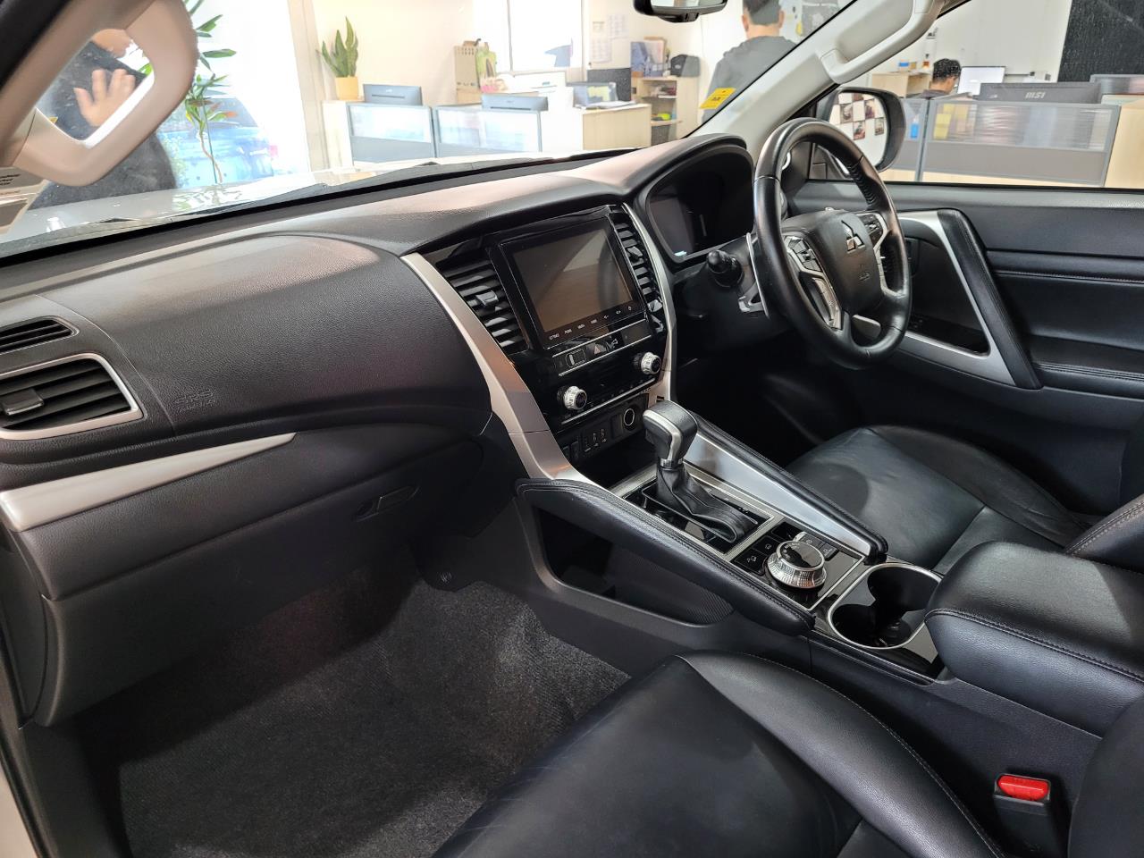 2023 Mitsubishi Pajero Sport