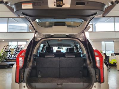 2023 Mitsubishi Pajero Sport - Thumbnail
