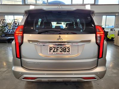 2023 Mitsubishi Pajero Sport - Thumbnail