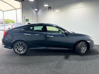 2018 Honda Civic - Thumbnail