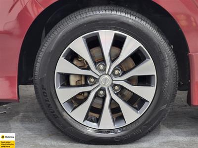 2016 Nissan Serena - Thumbnail