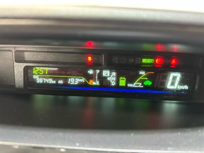 2014 Toyota Prius - Thumbnail
