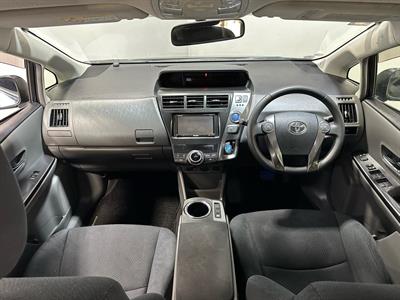 2014 Toyota Prius - Thumbnail