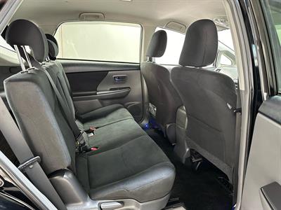 2014 Toyota Prius - Thumbnail