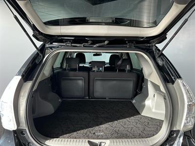 2014 Toyota Prius - Thumbnail