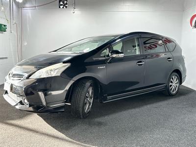 2014 Toyota Prius - Thumbnail