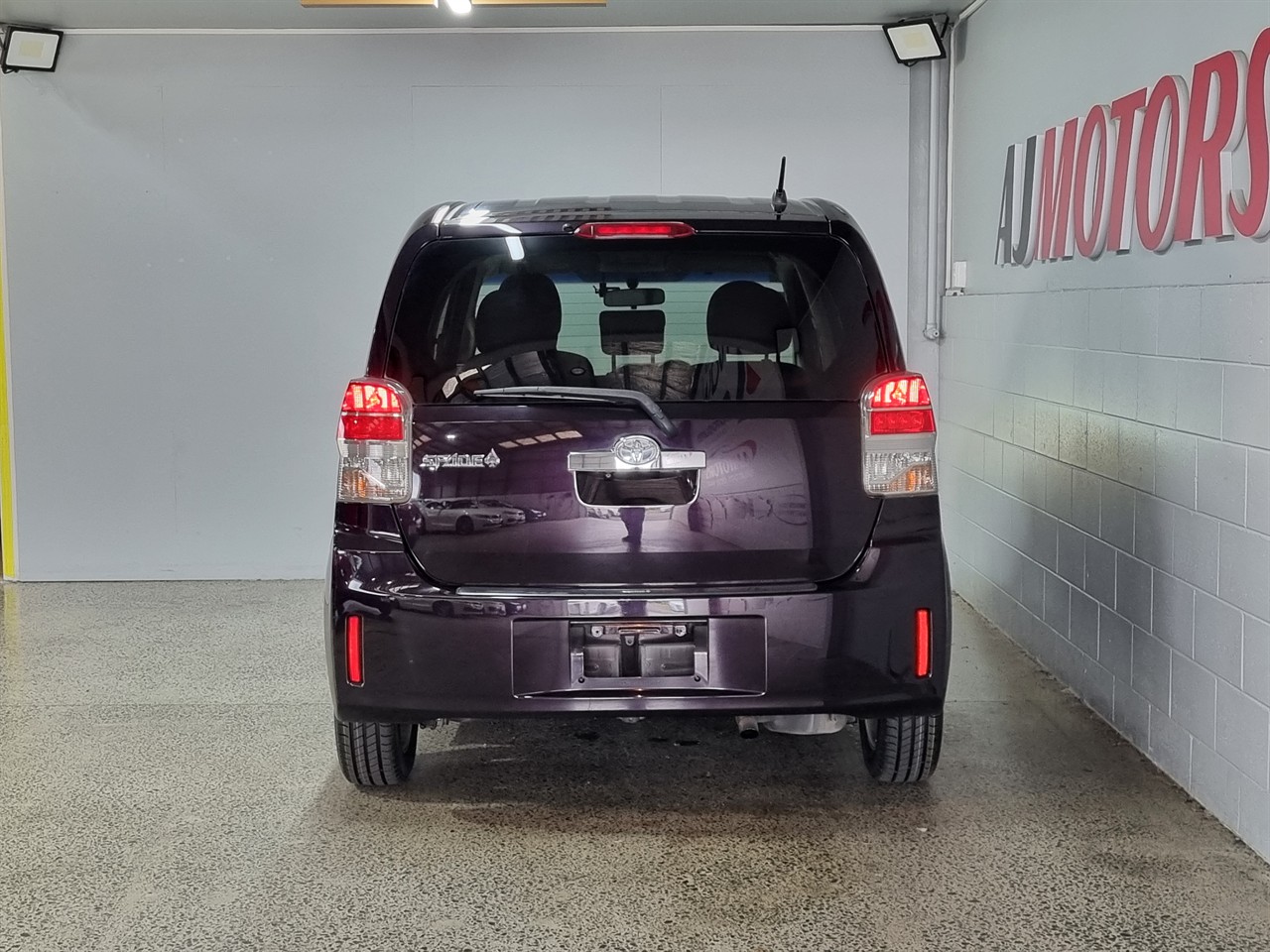 2015 Toyota Spade