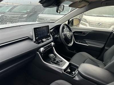 2021 Toyota RAV4 - Thumbnail