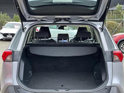 2021 Toyota RAV4 - Thumbnail