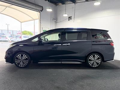 2014 Honda Odyssey - Thumbnail