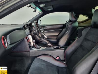 2015 Toyota 86 - Thumbnail