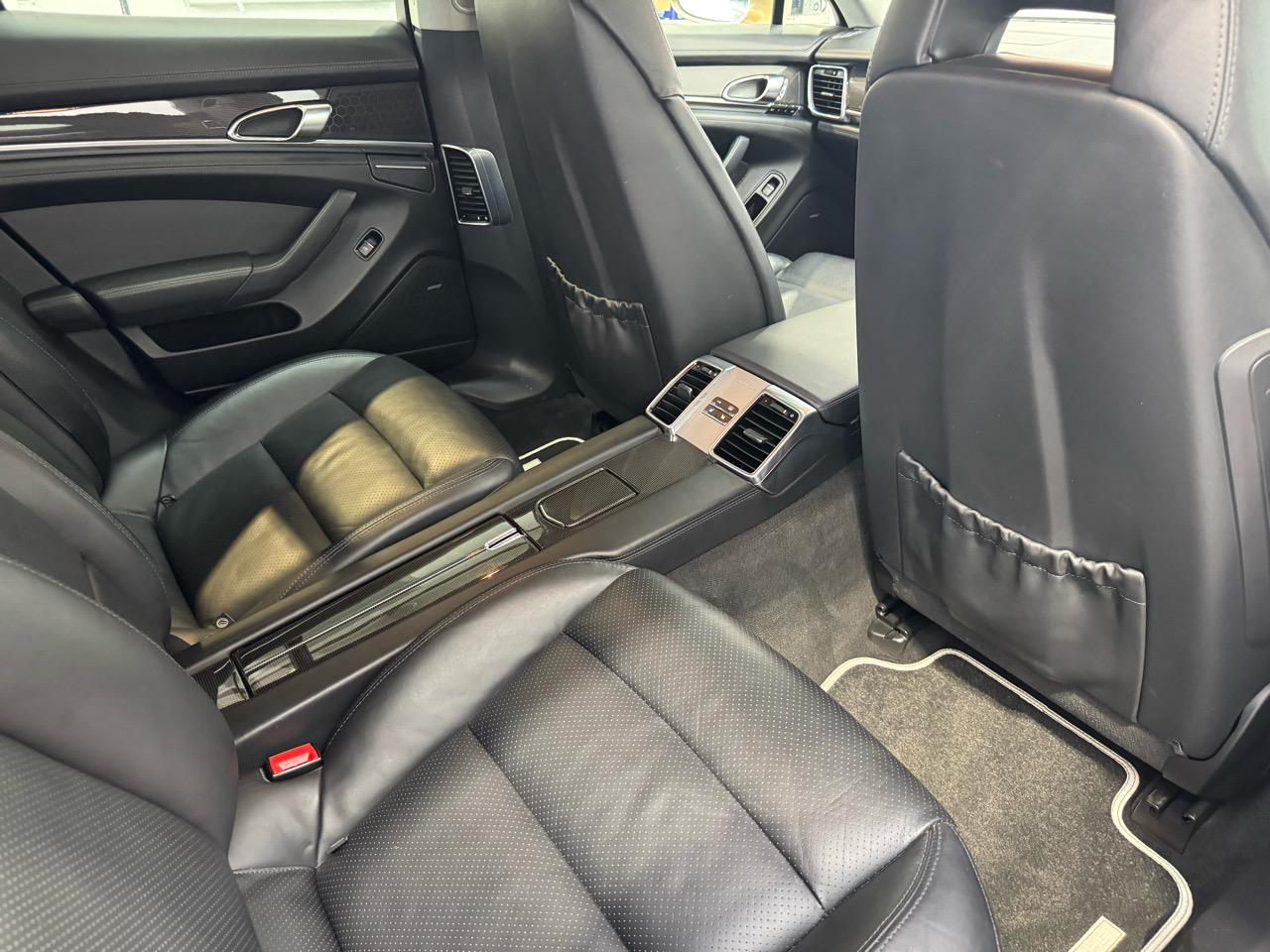 2013 Porsche PANAMERA