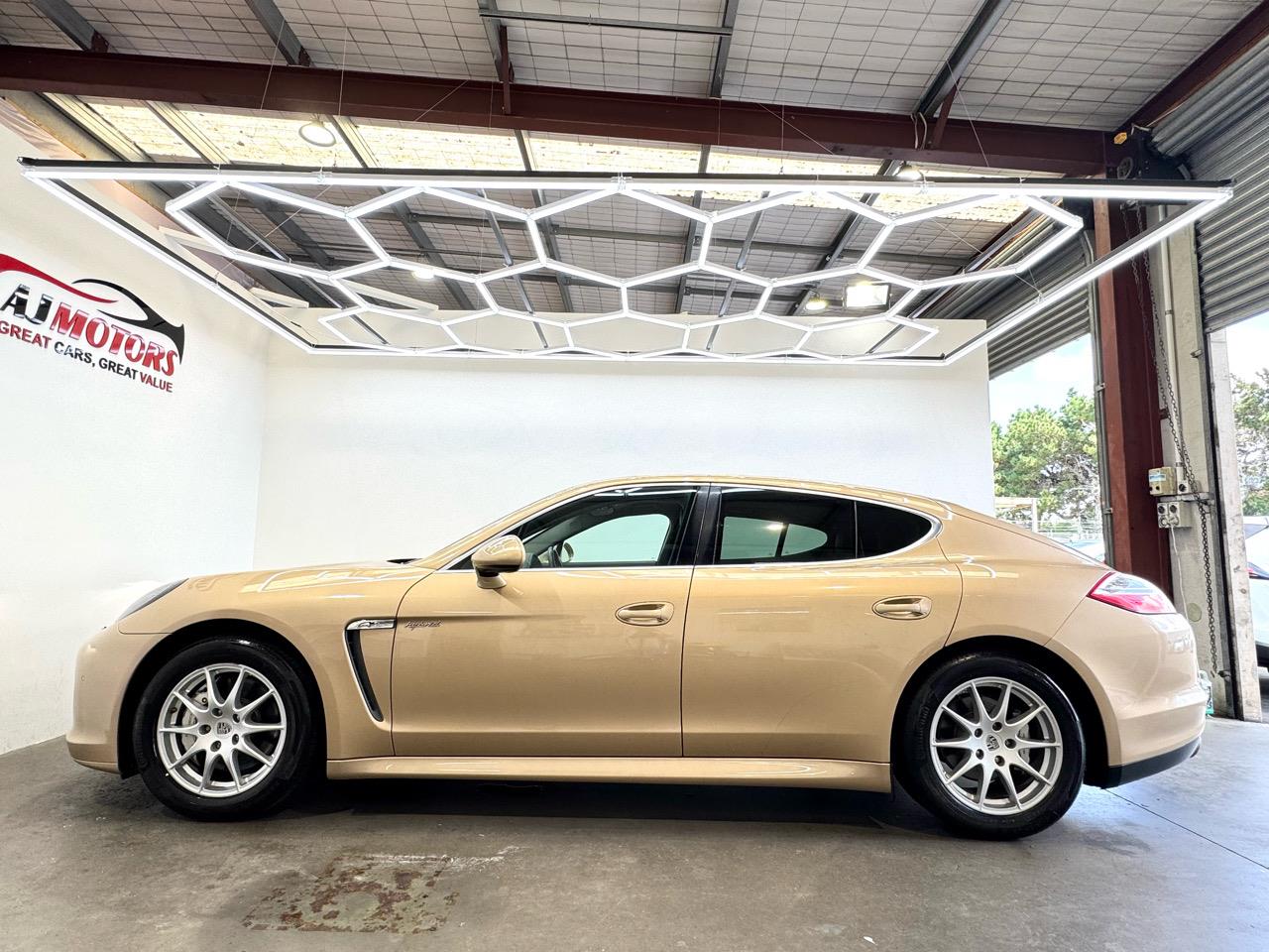 2013 Porsche PANAMERA