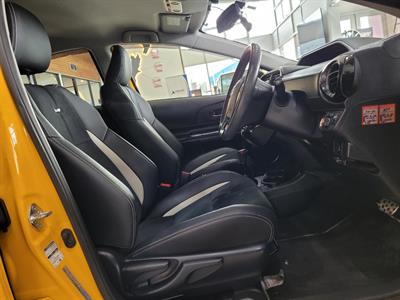 2014 Toyota Aqua - Thumbnail