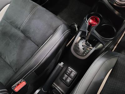 2014 Toyota Aqua - Thumbnail