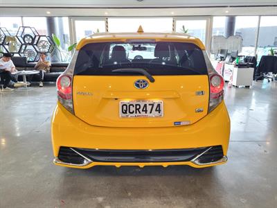 2014 Toyota Aqua - Thumbnail