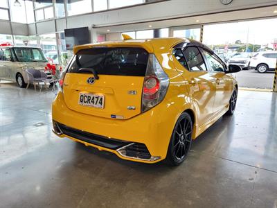 2014 Toyota Aqua - Thumbnail