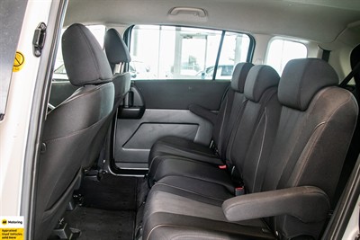 2011 Nissan Lafesta - Thumbnail