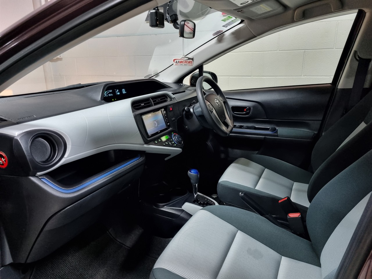 2015 Toyota Aqua