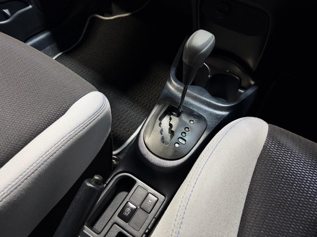 2015 Toyota Vitz