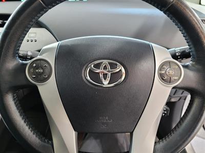 2014 Toyota Prius - Thumbnail